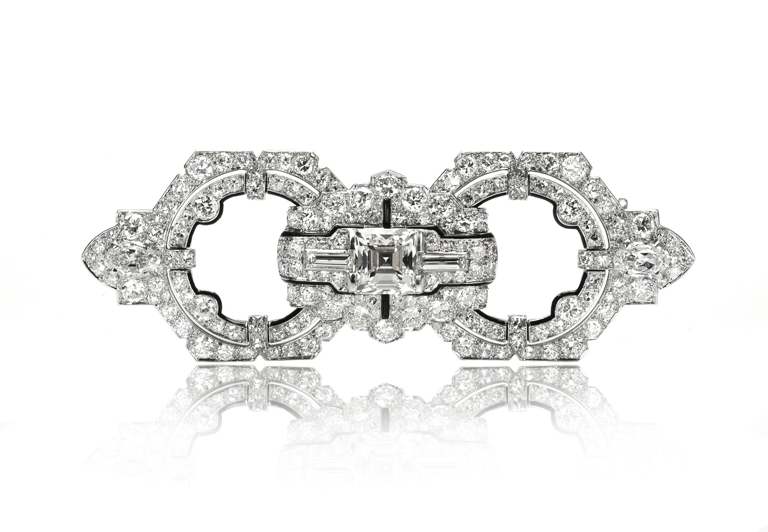 Buyers of Cartier and Important  Jewelry